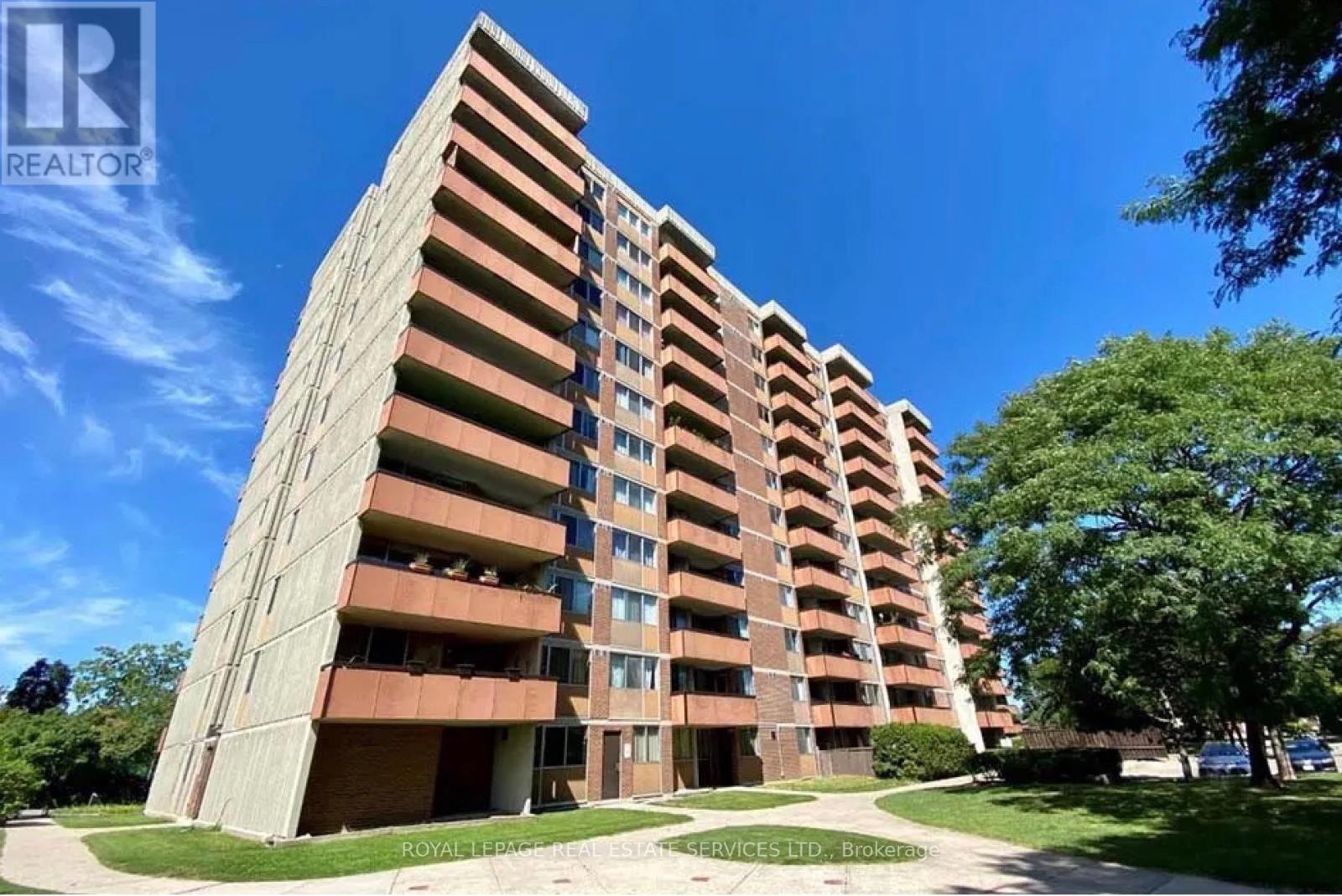 1015 - 165 LA ROSE AVENUE, Toronto, Ontario