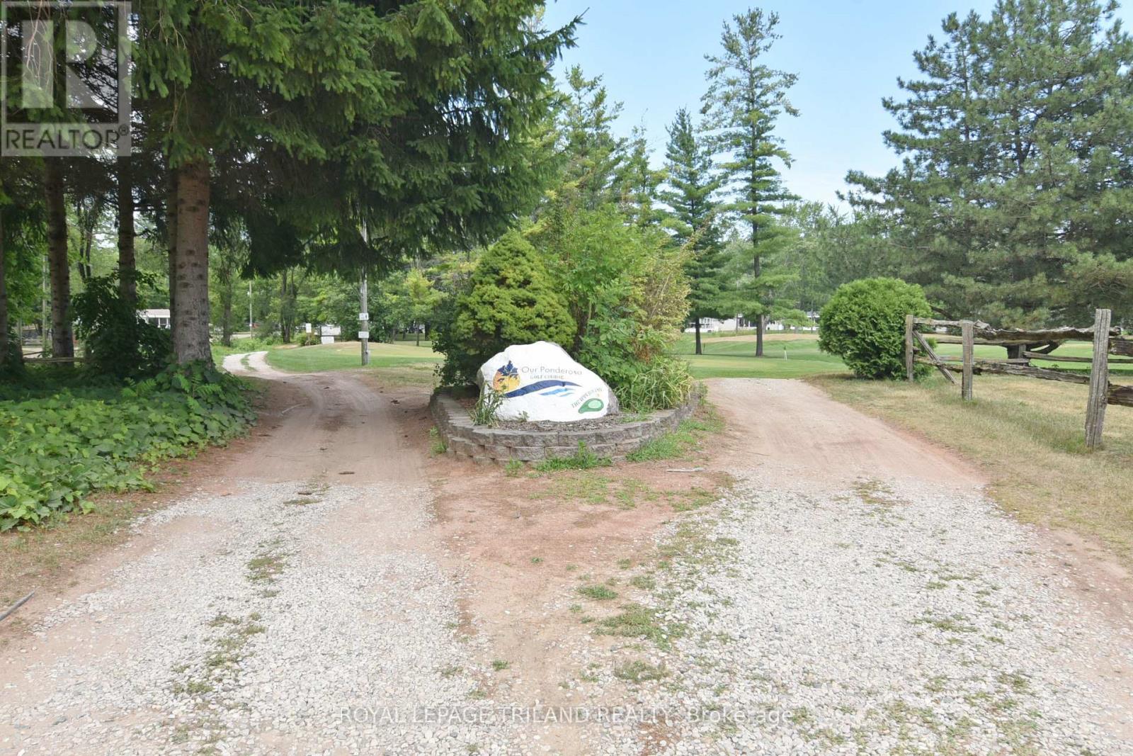 G34 - 9338 West Ipperwash Road, Lambton Shores, Ontario  N0N 1J0 - Photo 28 - X12318953