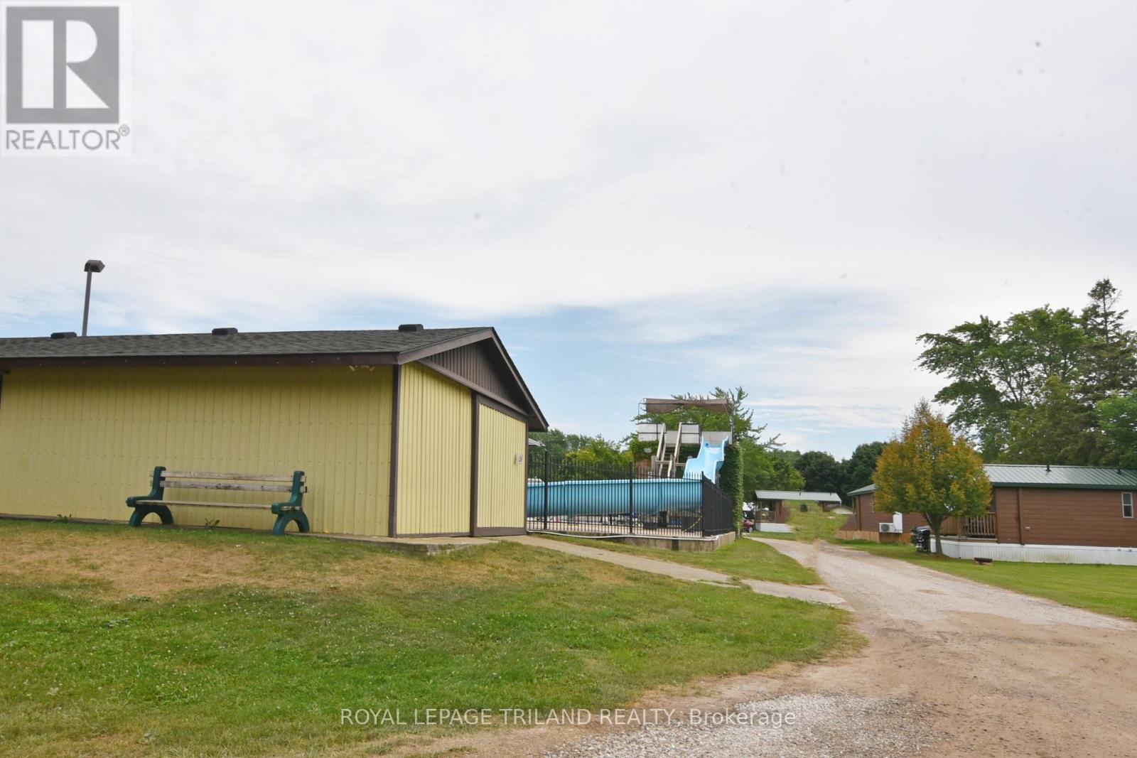 G34 - 9338 West Ipperwash Road, Lambton Shores, Ontario  N0N 1J0 - Photo 37 - X12318953