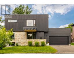 1995 LENESTER AVENUE, Ottawa, Ontario