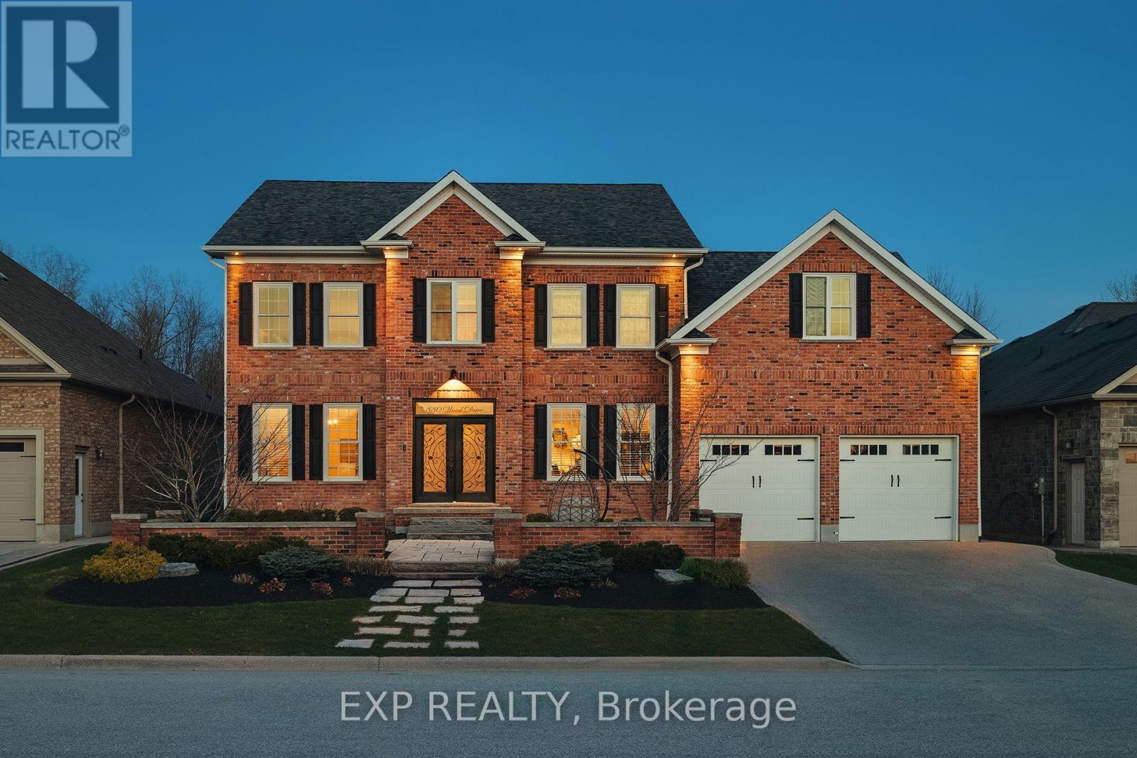 880 WOOD DRIVE, North Perth, Ontario