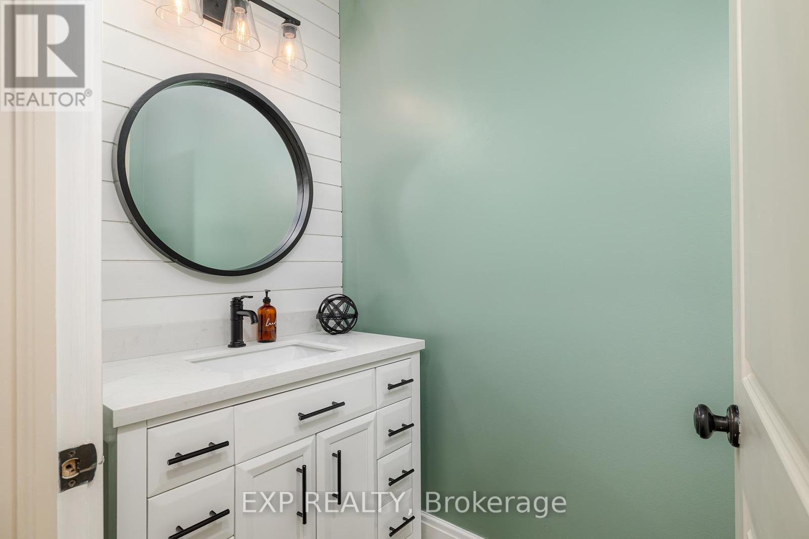 880 Wood Drive, North Perth, Ontario  N4W 0B7 - Photo 18 - X12318901