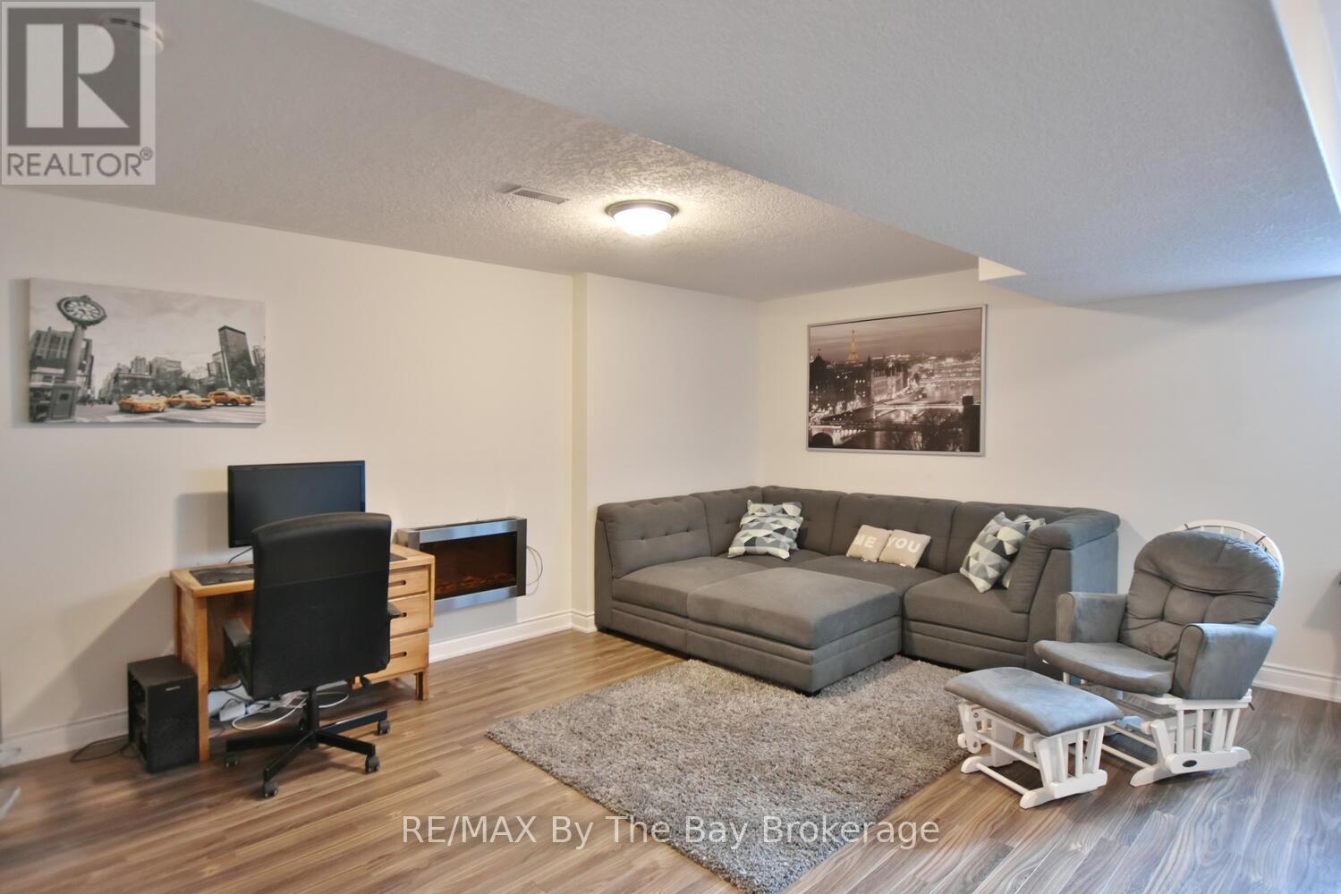 62 Puccini Drive, Wasaga Beach, Ontario  L9Z 1Z4 - Photo 28 - S12318979