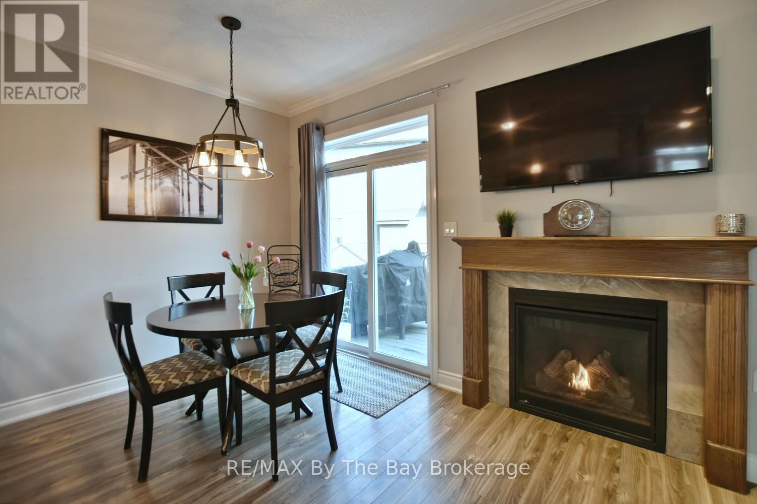 62 Puccini Drive, Wasaga Beach, Ontario  L9Z 1Z4 - Photo 8 - S12318979