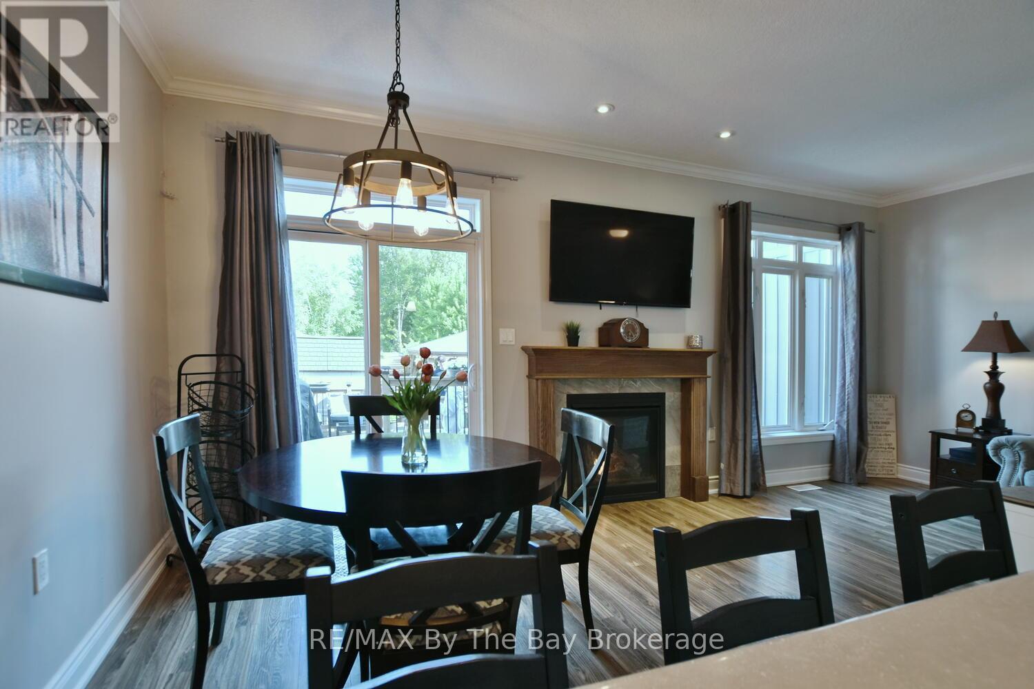 62 Puccini Drive, Wasaga Beach, Ontario  L9Z 1Z4 - Photo 9 - S12318979