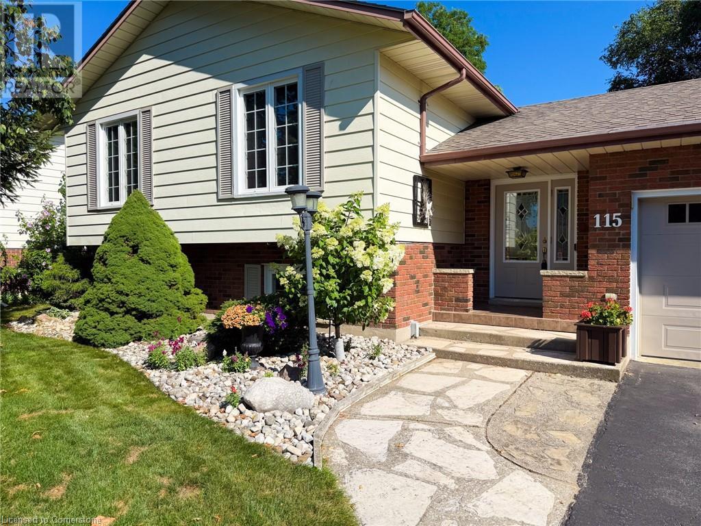 Property at 115 LYNNDALE Road image 2