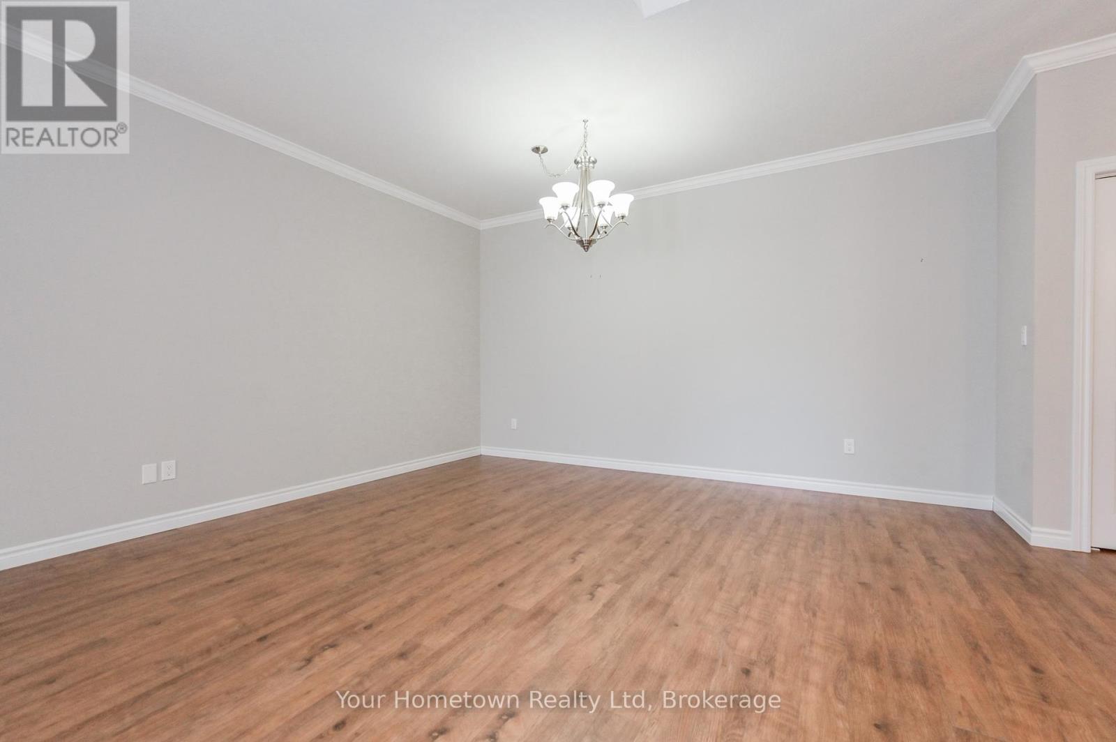 212 - 760 Woodhill Drive, Centre Wellington, Ontario  N1M 3W5 - Photo 15 - X12318932