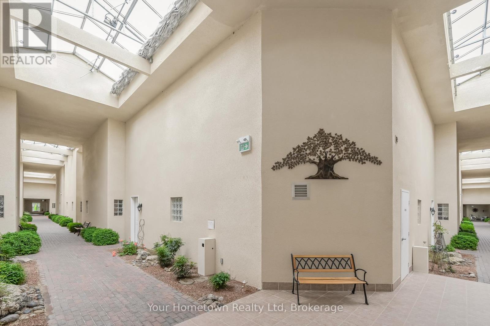 212 - 760 Woodhill Drive, Centre Wellington, Ontario  N1M 3W5 - Photo 40 - X12318932