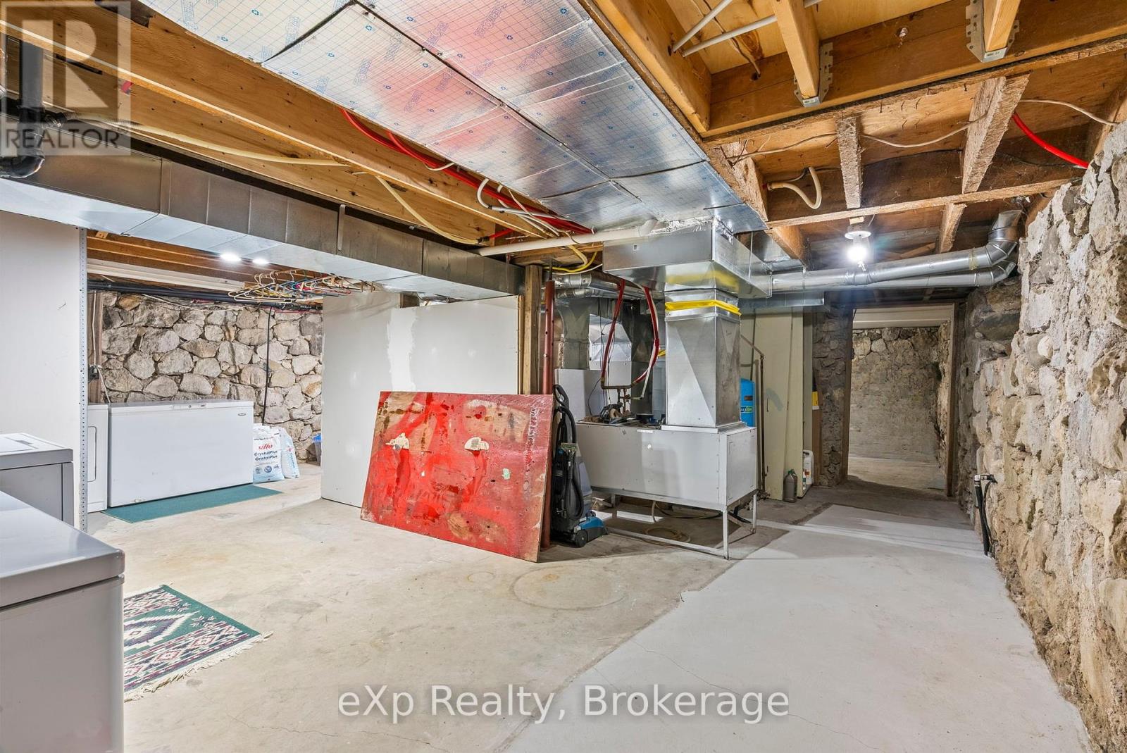 314839 Highway 6, West Grey, Ontario  N0G 1R0 - Photo 40 - X12318961