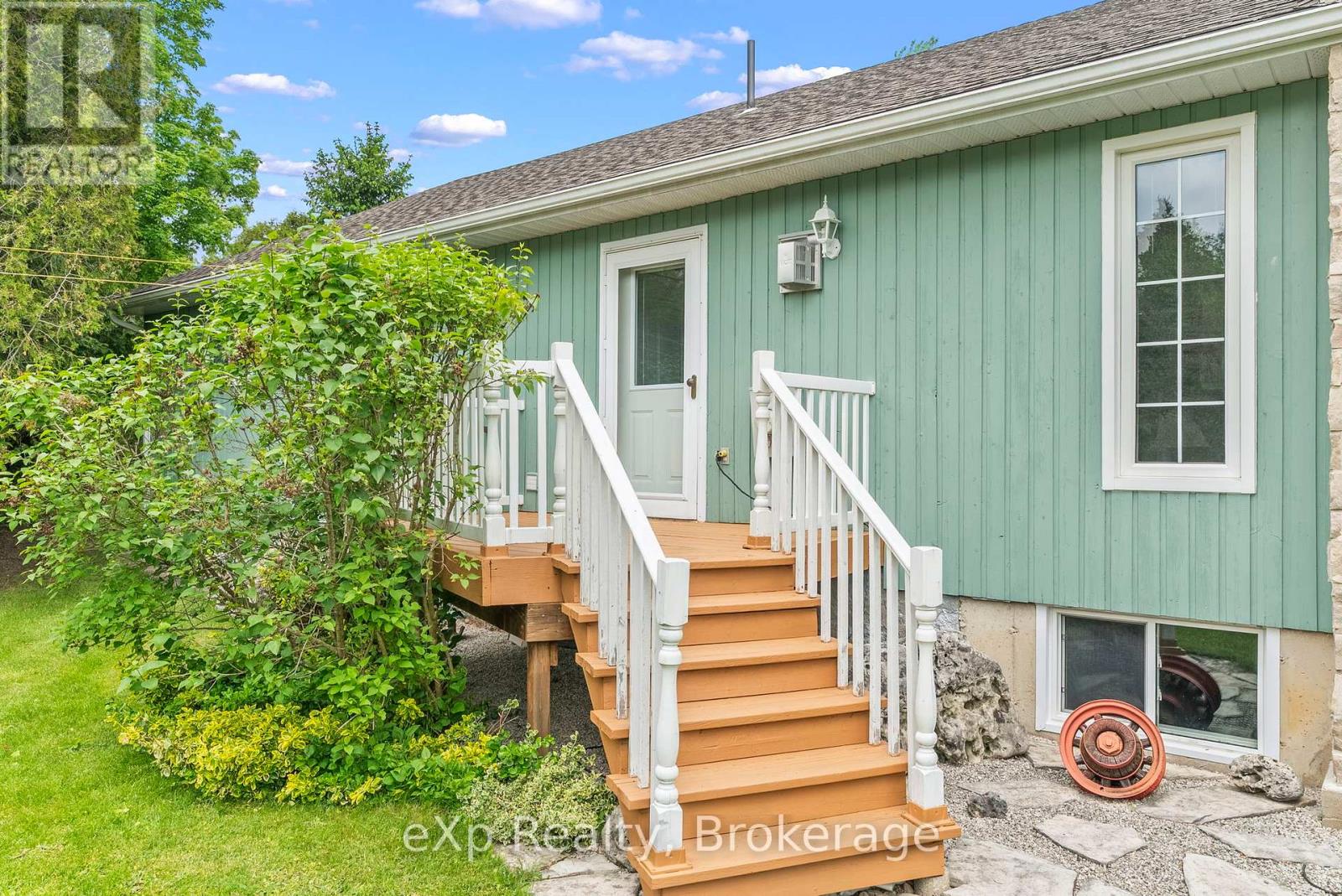 314839 Highway 6, West Grey, Ontario  N0G 1R0 - Photo 9 - X12318961