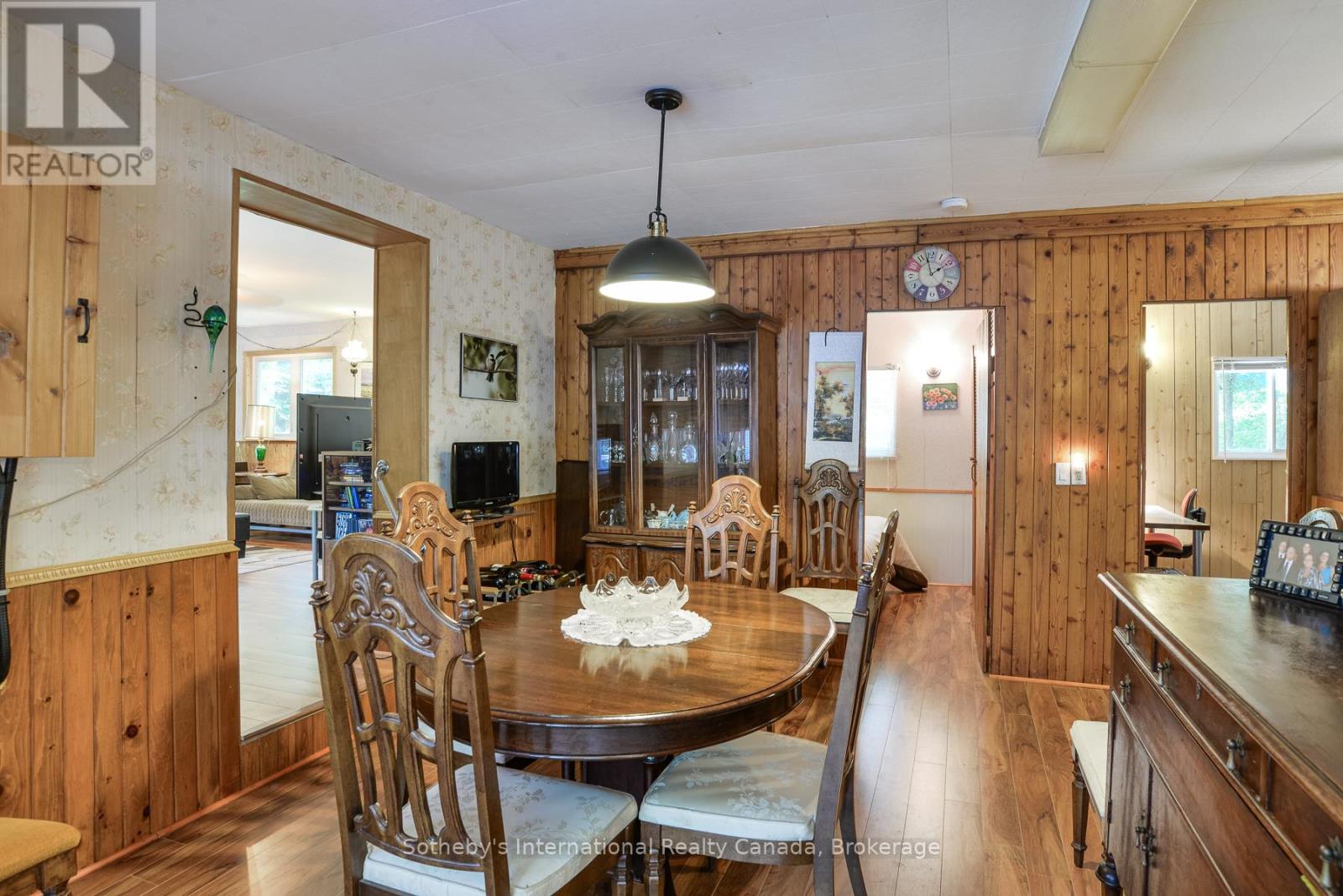 1145 South Morrison Lake Road, Gravenhurst, Ontario  P0E 1G0 - Photo 6 - X12318973