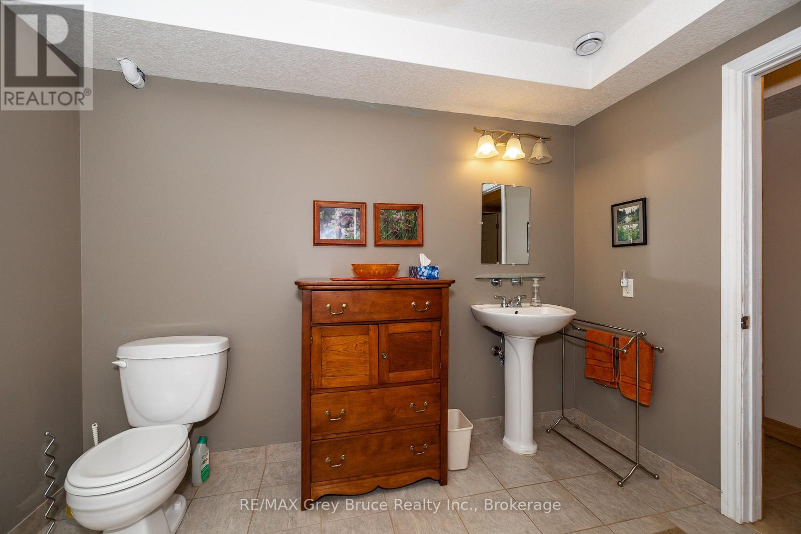 216152 Concession 4 Road, Chatsworth, Ontario  N0H 1G0 - Photo 22 - X12319004