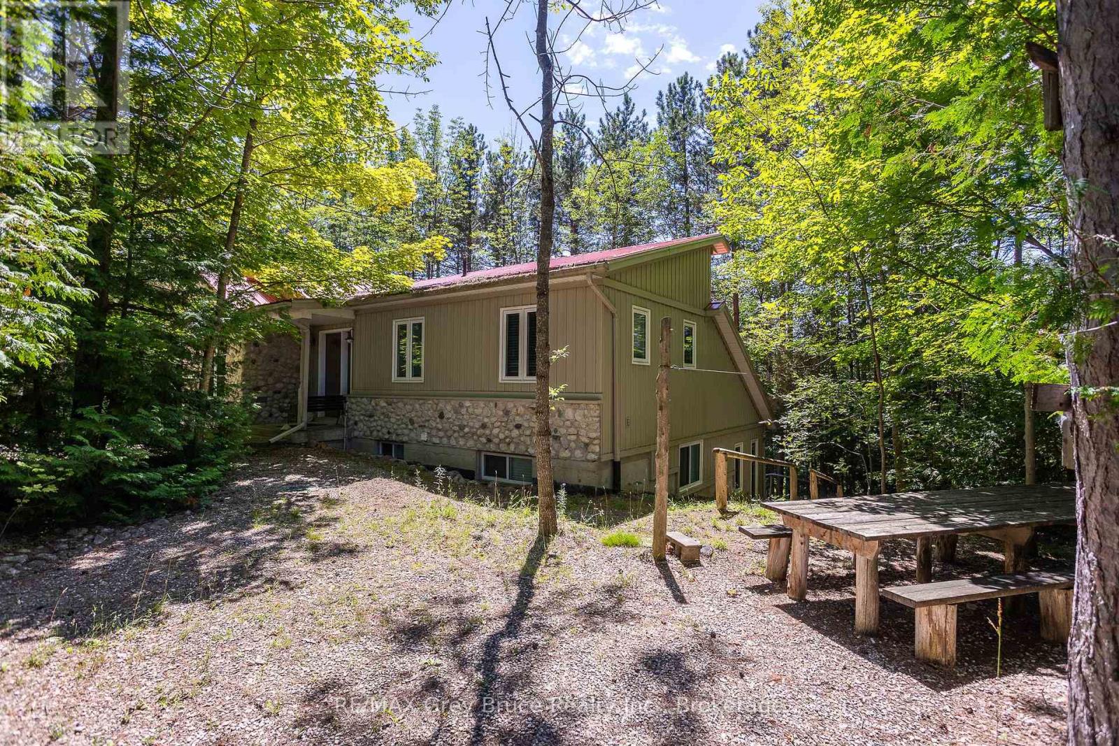 216152 Concession 4 Road, Chatsworth, Ontario  N0H 1G0 - Photo 25 - X12319004