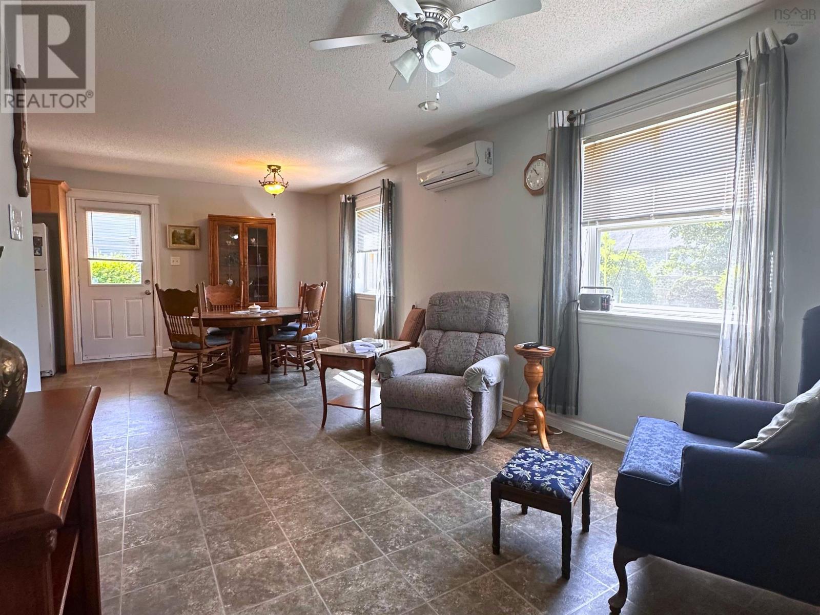 8 Dr Ernst Court, Bridgewater, Nova Scotia  B4V 9A3 - Photo 14 - 202516117