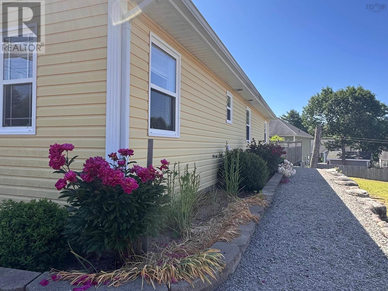8 Dr Ernst Court, Bridgewater, Nova Scotia  B4V 9A3 - Photo 32 - 202516117