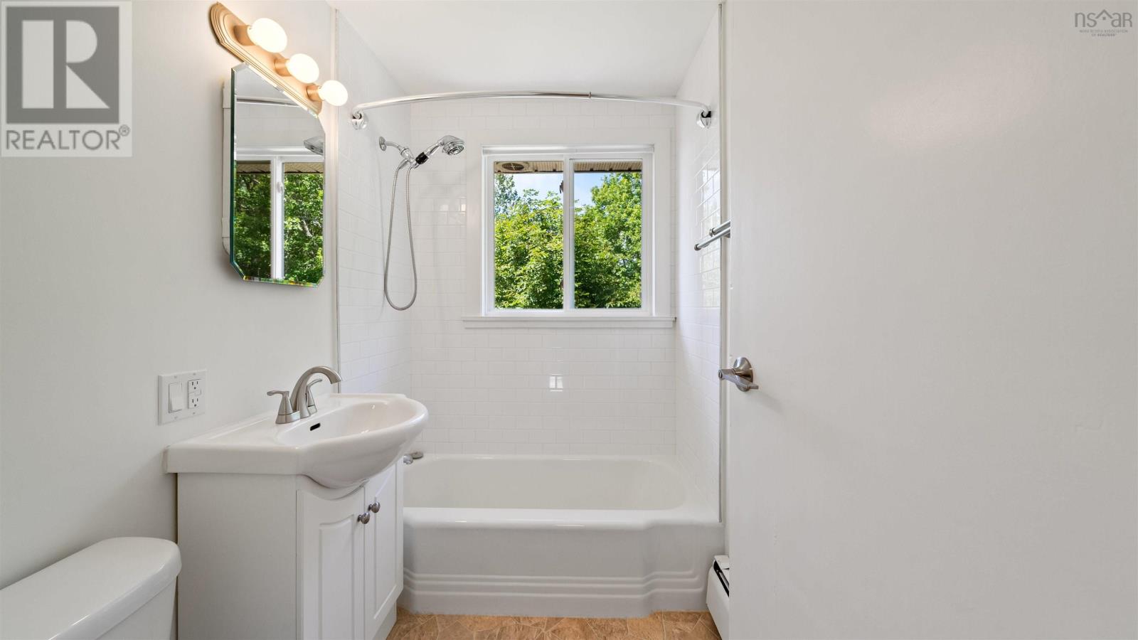 8/8a David Street, Dartmouth, Nova Scotia  B2X 1P6 - Photo 8 - 202518684