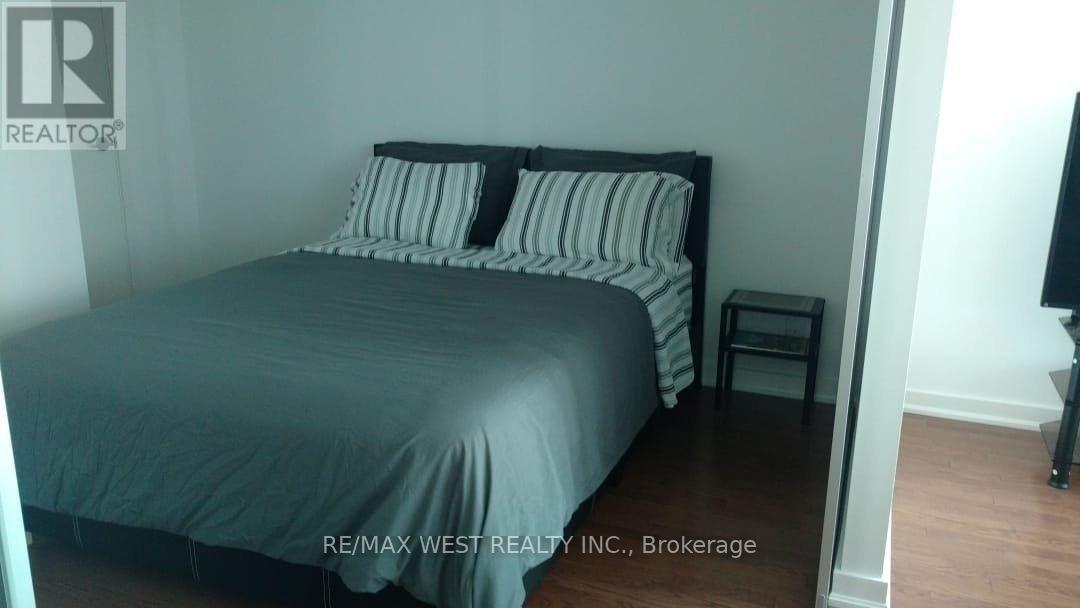 4507 - 14 York Street, Toronto, Ontario  M5J 0B1 - Photo 5 - C12318994