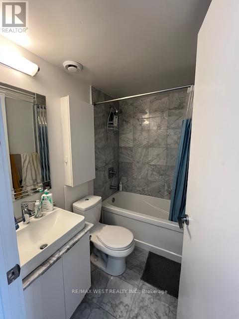 4507 - 14 York Street, Toronto, Ontario  M5J 0B1 - Photo 7 - C12318994
