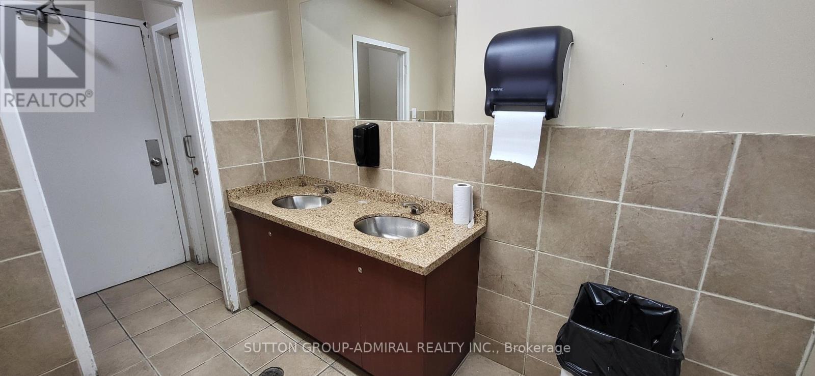 201 - 1001 Finch Avenue W, Toronto, Ontario  M3J 2C7 - Photo 12 - W12315712