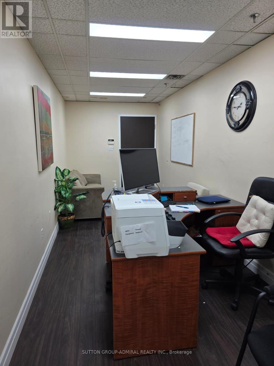 201 - 1001 Finch Avenue W, Toronto, Ontario  M3J 2C7 - Photo 6 - W12315712