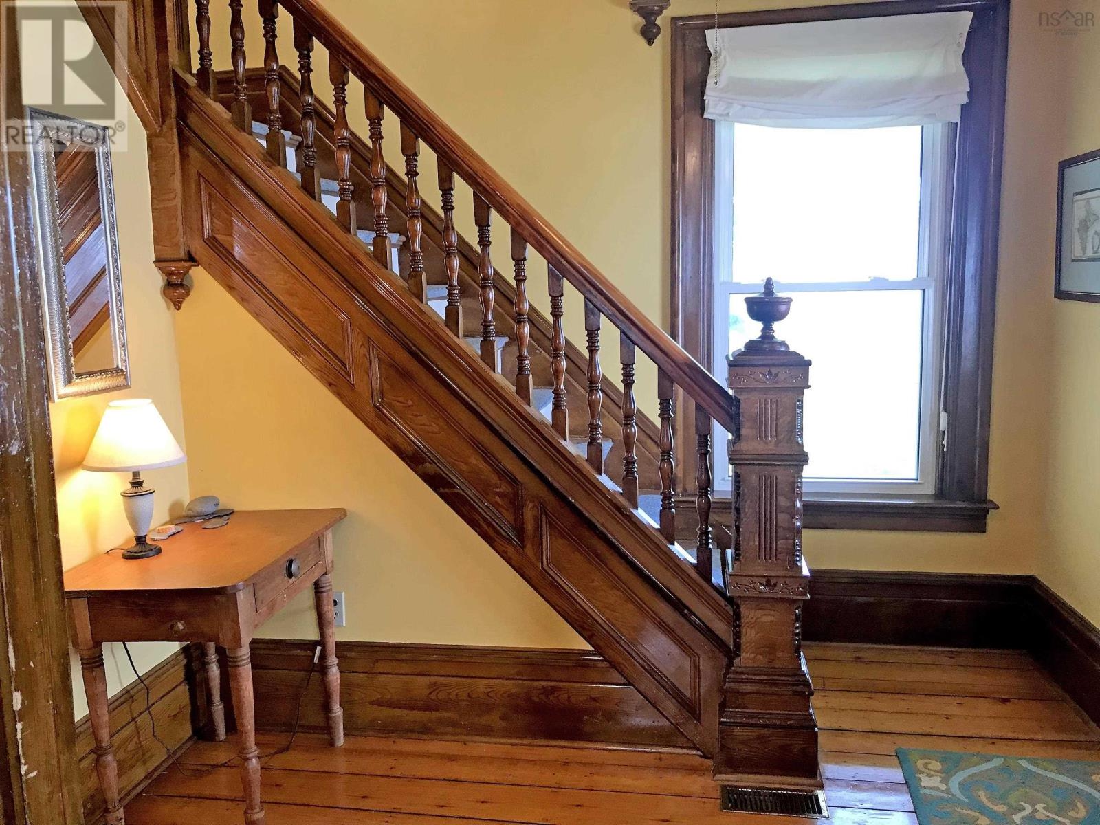 9114 3 Highway, 997 Main St Mahone Bay, Maders Cove, Nova Scotia  B0J 2E0 - Photo 11 - 202503367