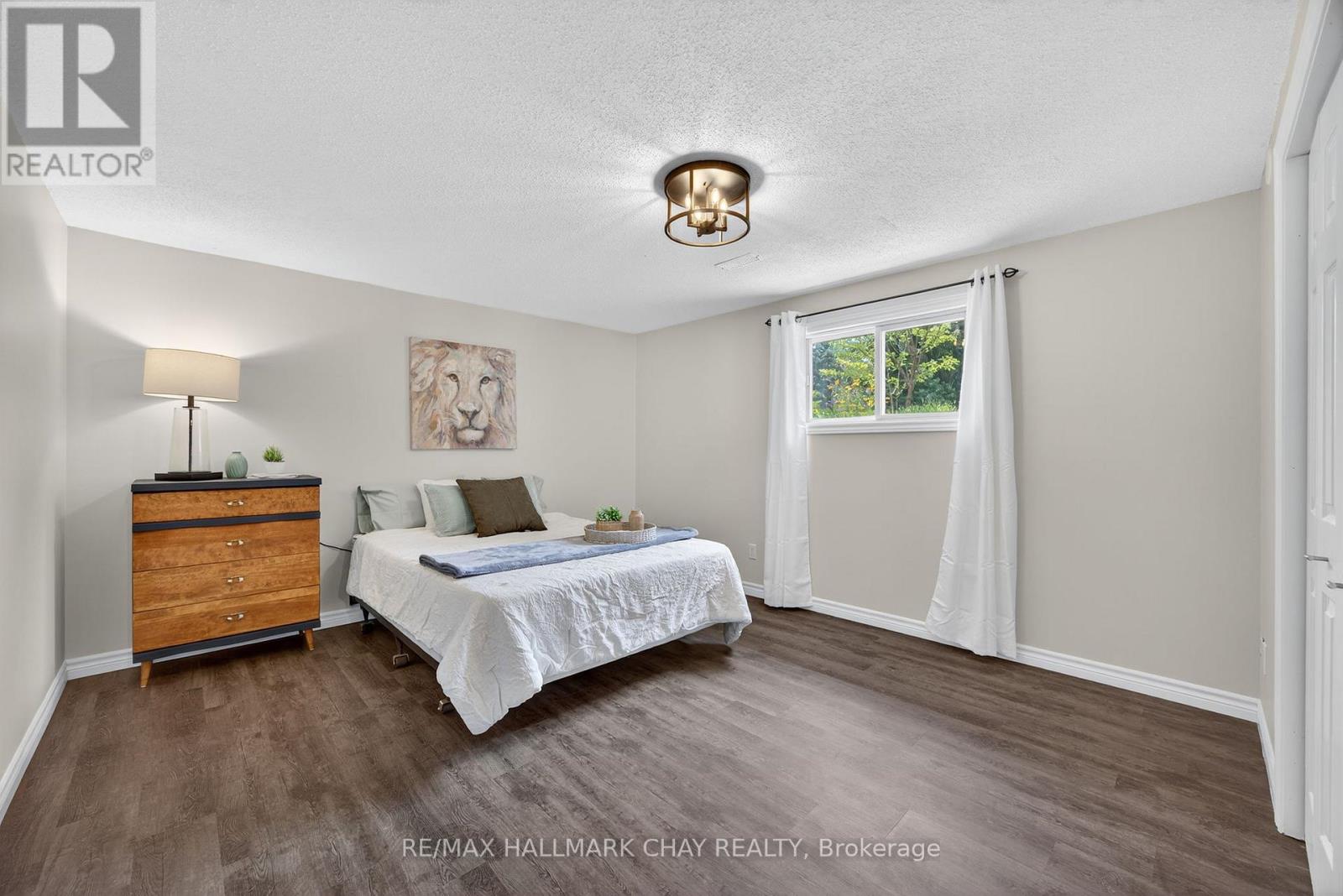 206 North Ridge Drive, Essa, Ontario  L0L 2N0 - Photo 22 - N12319016