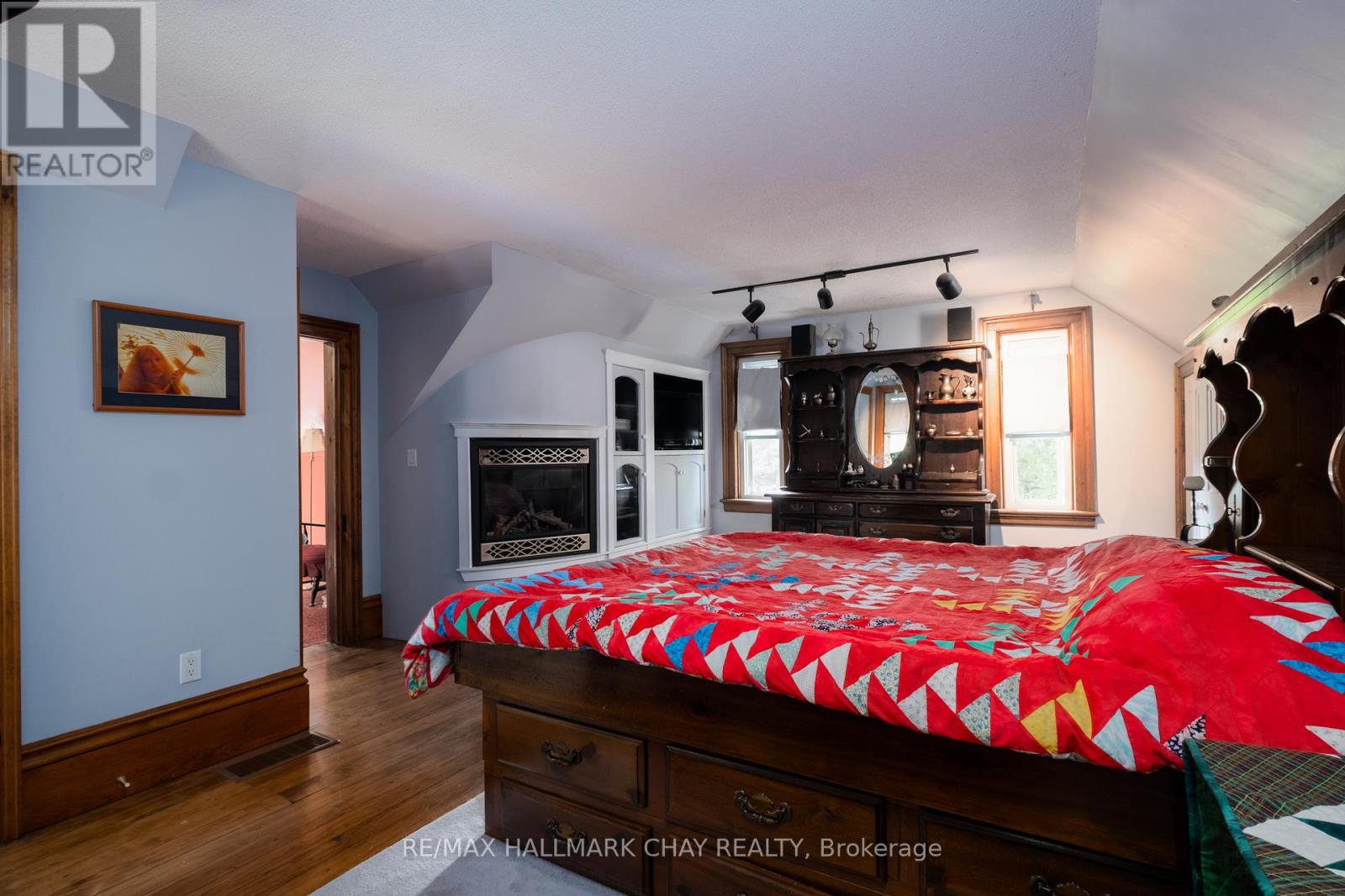 929 Yonge Street, Barrie, Ontario  L9J 0E9 - Photo 21 - S12318956