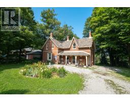 929 YONGE STREET, Barrie, Ontario