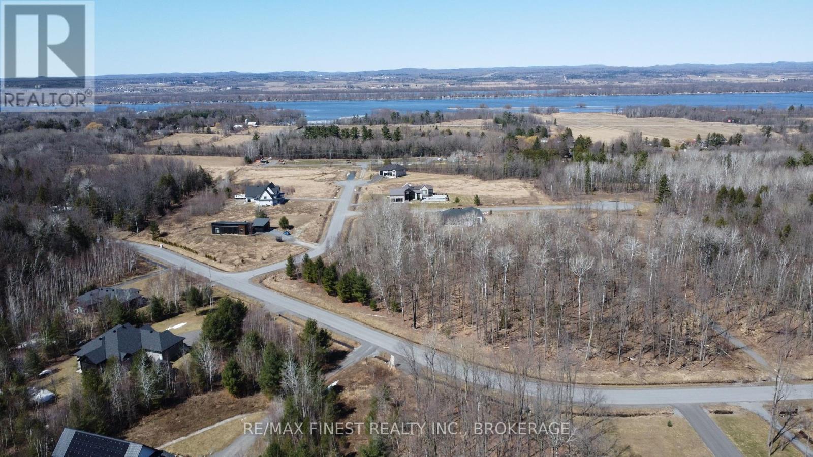 1581 Kinsella Drive, Ottawa, Ontario  K4C 0B2 - Photo 3 - X12319041