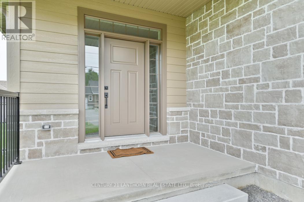 67 Seymour Street W, Centre Hastings, Ontario  K0K 2K0 - Photo 5 - X12319071