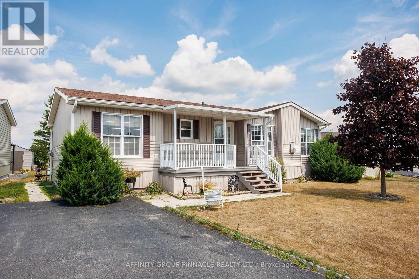 20 Creekside Circle, Kawartha Lakes, Ontario K0M 1L0 - Photo 2 - X12319073