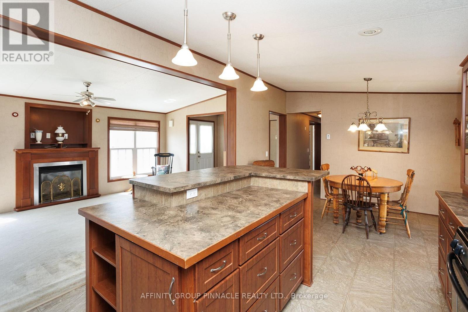 20 Creekside Circle, Kawartha Lakes, Ontario K0M 1L0 - Photo 21 - X12319073