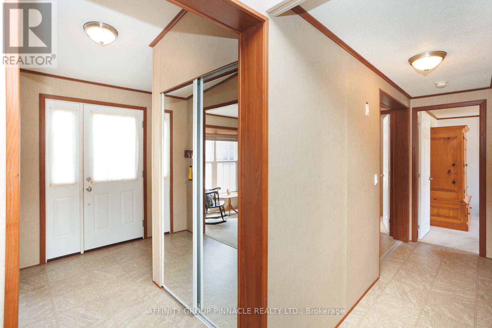 20 Creekside Circle, Kawartha Lakes, Ontario K0M 1L0 - Photo 25 - X12319073