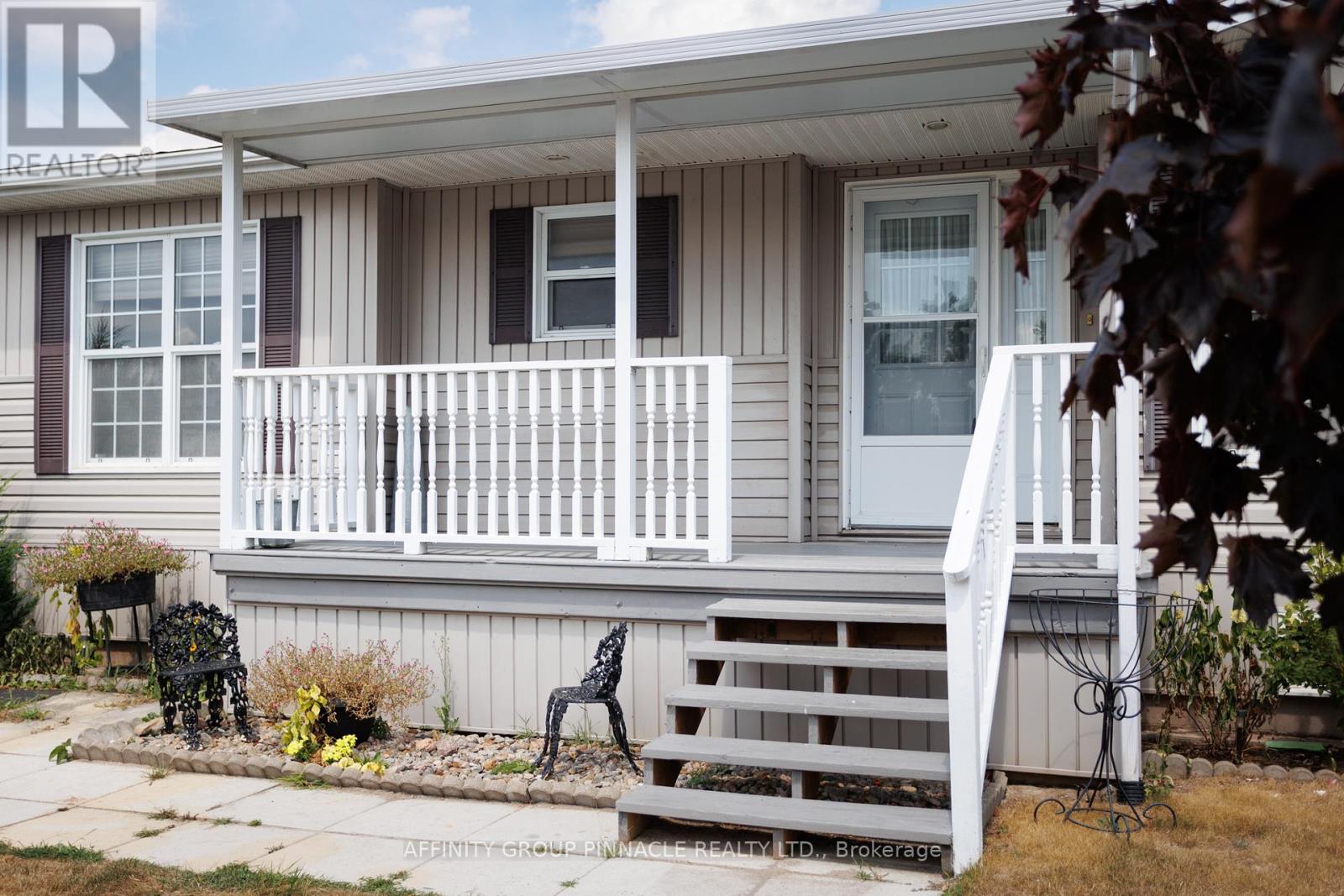 20 Creekside Circle, Kawartha Lakes, Ontario K0M 1L0 - Photo 4 - X12319073