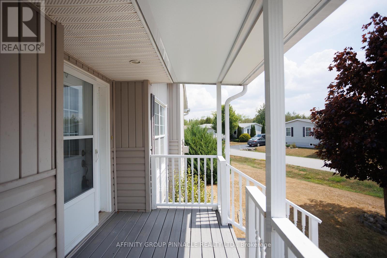 20 Creekside Circle, Kawartha Lakes, Ontario K0M 1L0 - Photo 5 - X12319073