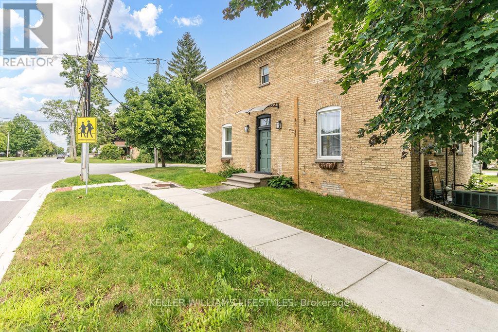 41 Broadway Street, Lambton Shores, Ontario  N0N 1J0 - Photo 2 - X12319088