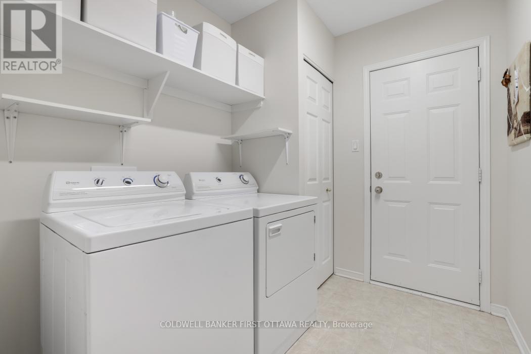 10 Ladybirds Crescent, Ottawa, Ontario  K2S 1Z6 - Photo 24 - X12319036