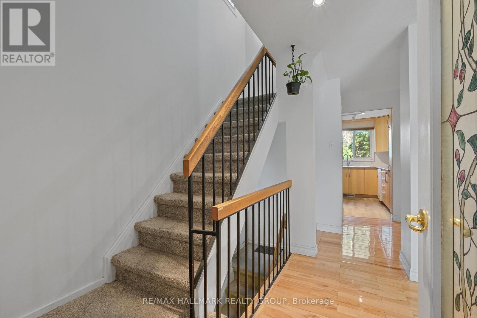Property at 1089 BARWELL AVENUE image 3