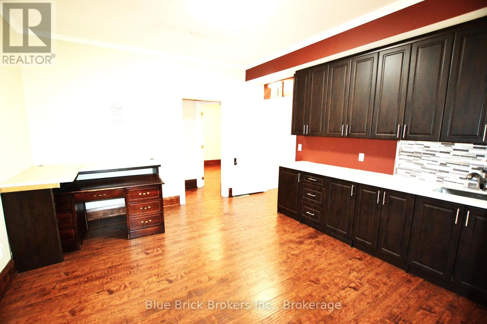 281 Main Street N, Brampton, Ontario  L6X 1N4 - Photo 9 - W12318972