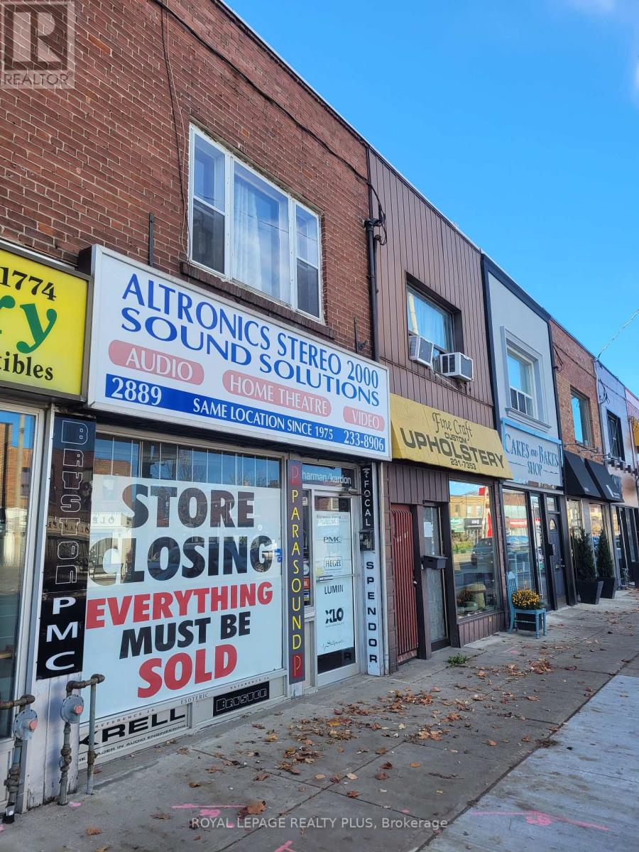 2889 Bloor Street W, Toronto, Ontario  M8X 1B3 - Photo 2 - W12318986