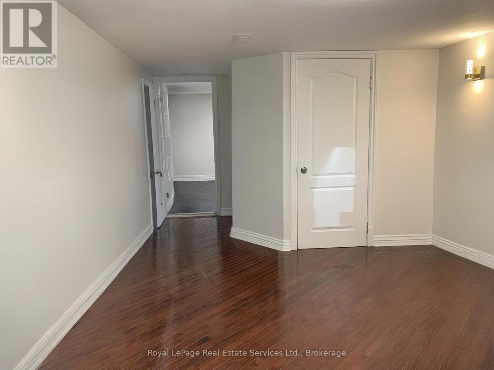 Lower Unit - 197 Broadway Street, Mississauga, Ontario  L5M 1H8 - Photo 11 - W12319114
