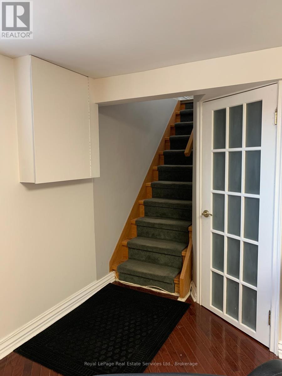 Lower Unit - 197 Broadway Street, Mississauga, Ontario  L5M 1H8 - Photo 3 - W12319114