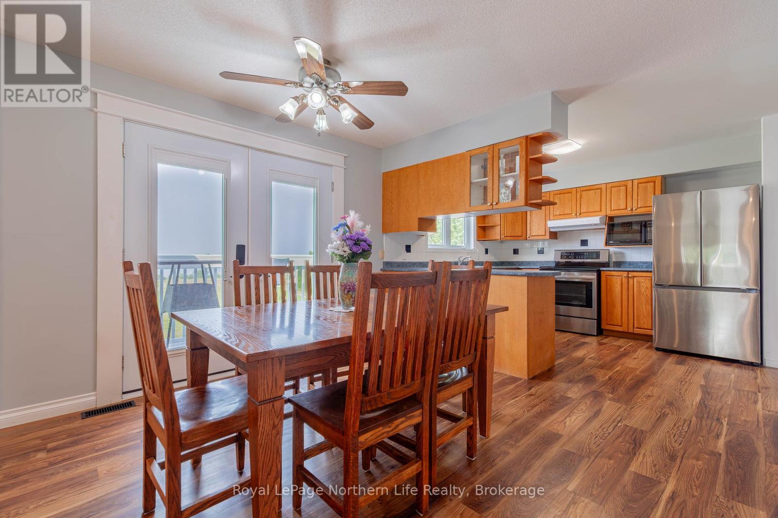 13 Sunnyside Road, Bonfield, Ontario P0H 1K0 - Photo 12 - X12318253