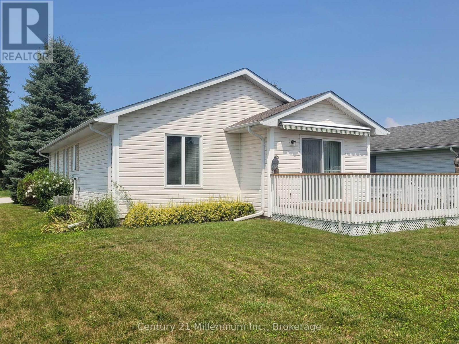 74 Pennsylvania Avenue, Wasaga Beach, Ontario  L9Z 3A8 - Photo 33 - S12319136