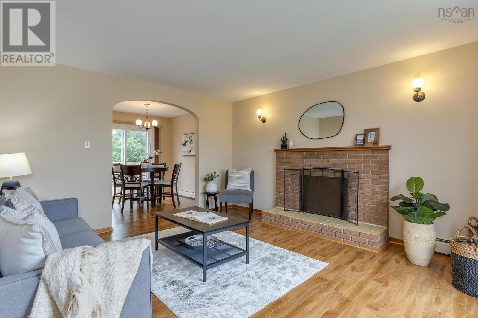 Property at 31 Hannebury Drive image 4