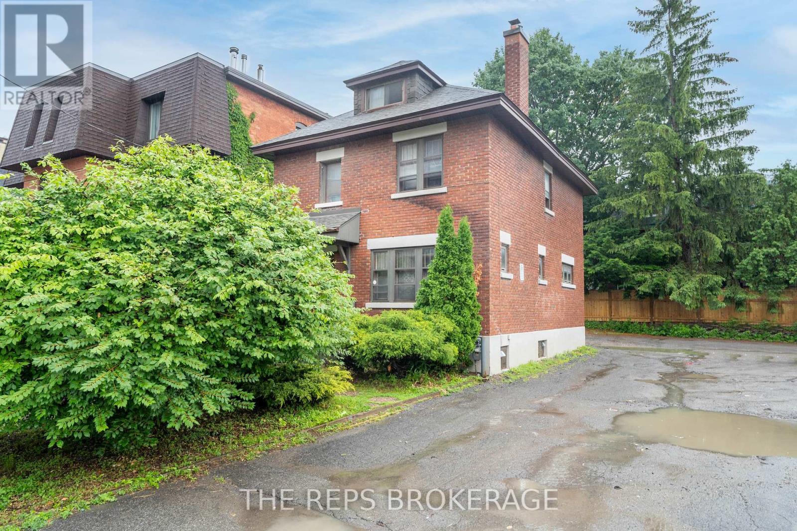 322 WAVERLEY STREET, Ottawa, Ontario