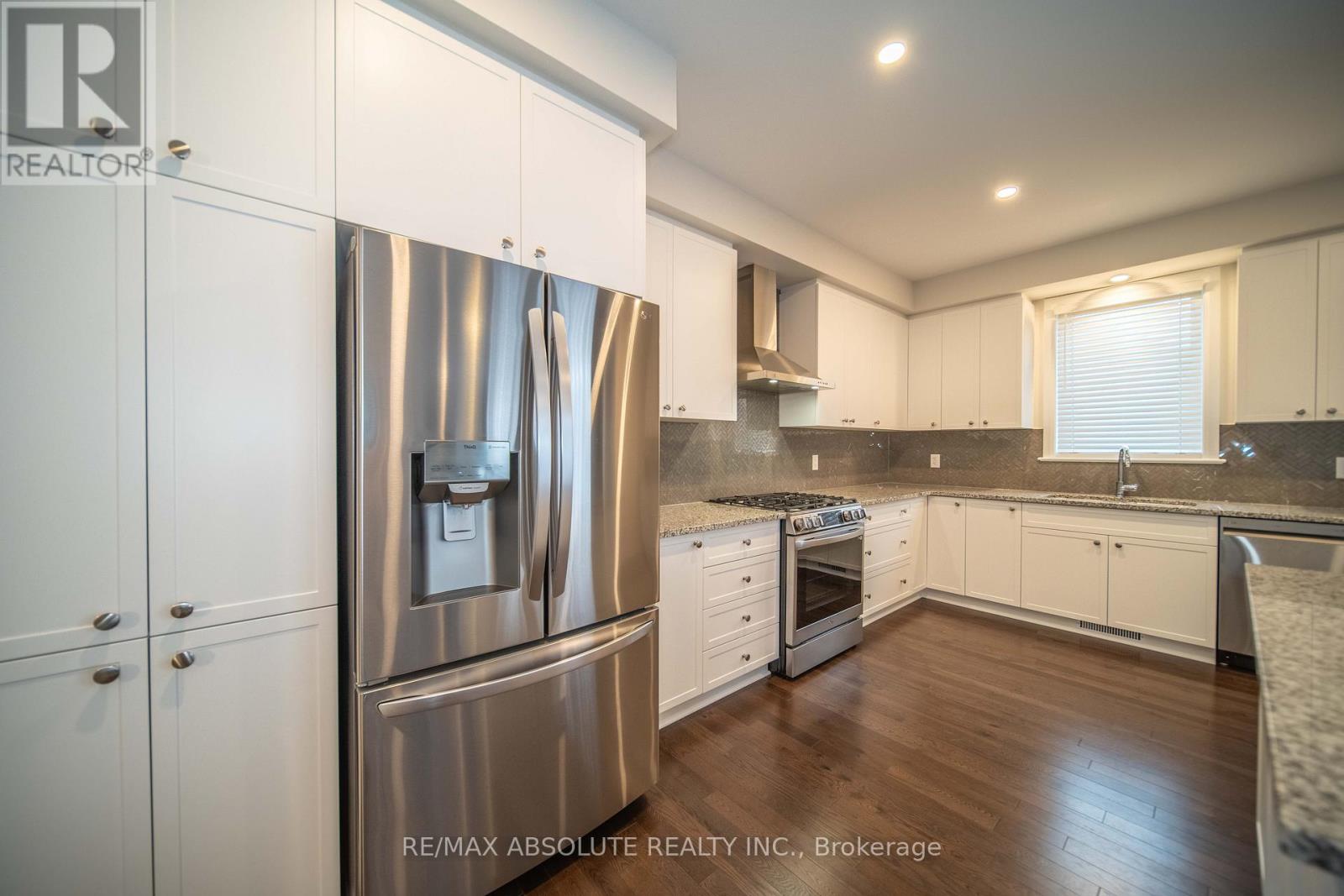 668 Parkview Terrace, Russell, Ontario  K4R 0C7 - Photo 12 - X12319291