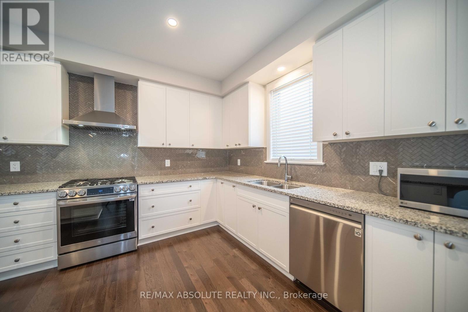 668 Parkview Terrace, Russell, Ontario  K4R 0C7 - Photo 13 - X12319291