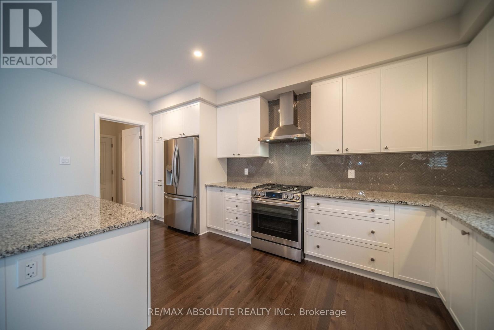 668 Parkview Terrace, Russell, Ontario  K4R 0C7 - Photo 14 - X12319291