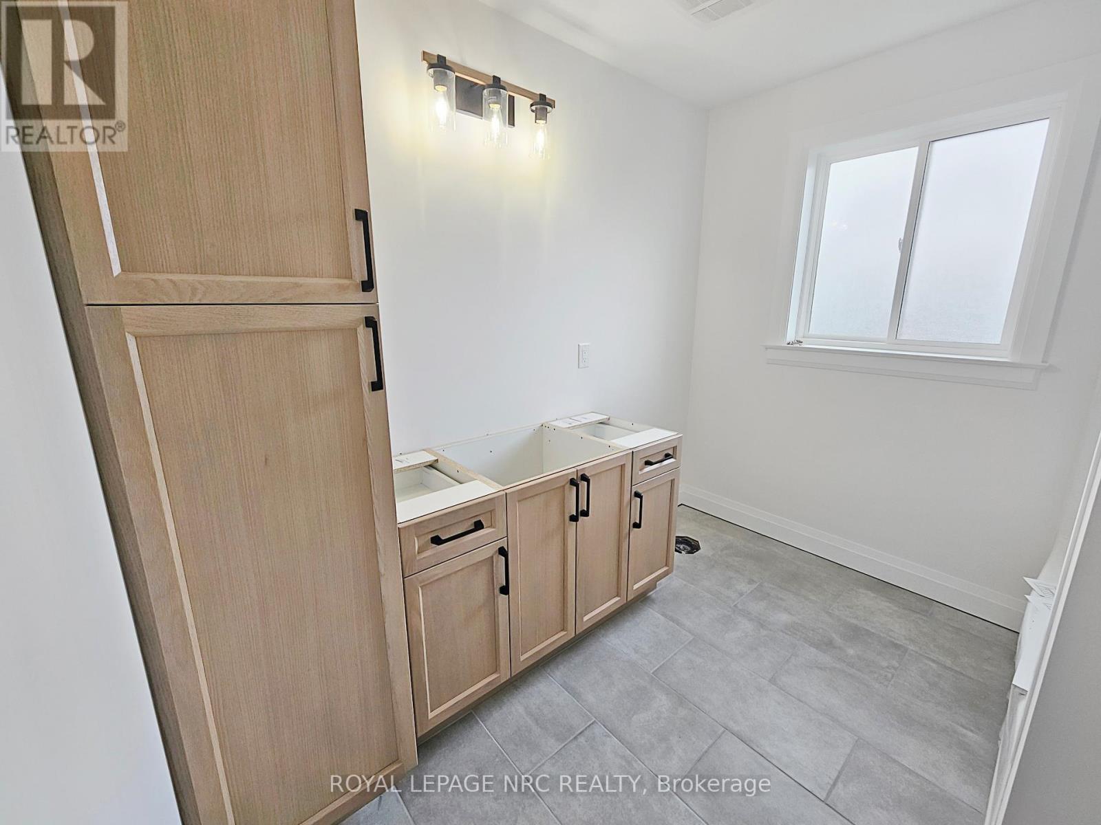 4705 Lee Avenue, Niagara Falls (Ascot), Ontario  L2H 1M7 - Photo 16 - X12319292